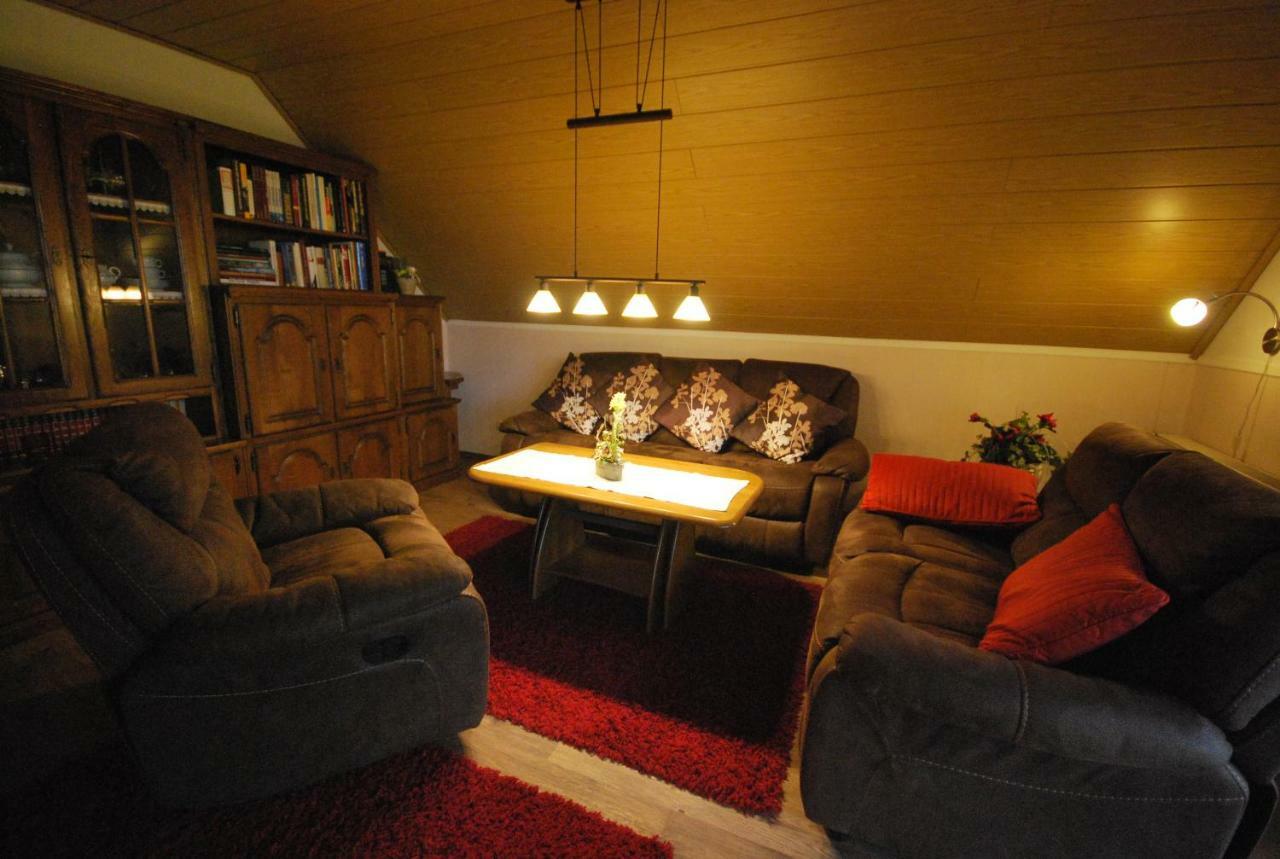 Ferienwohnung -Am Kanal- Nordgeorgsfehn Bagian luar foto
