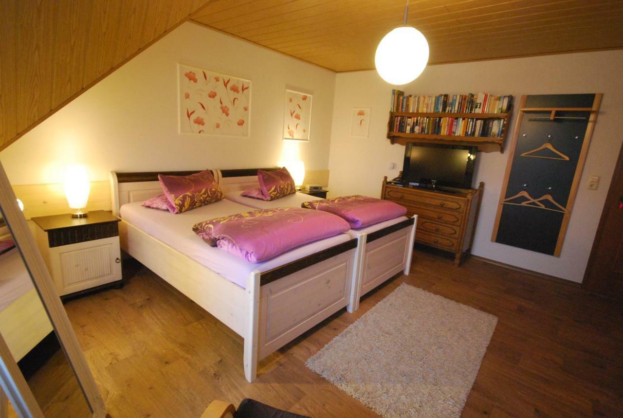 Ferienwohnung -Am Kanal- Nordgeorgsfehn Bagian luar foto