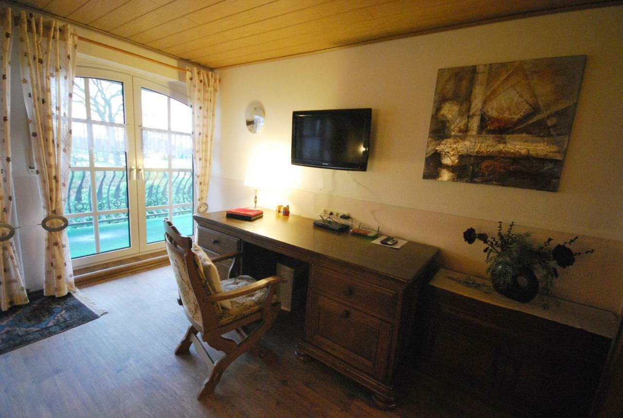 Ferienwohnung -Am Kanal- Nordgeorgsfehn Bagian luar foto