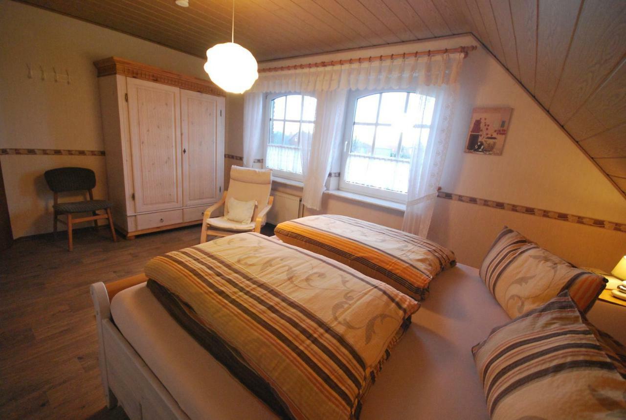 Ferienwohnung -Am Kanal- Nordgeorgsfehn Bagian luar foto